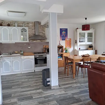 Дом отдыха Charmante Maison Dans Le Centre Historique De *